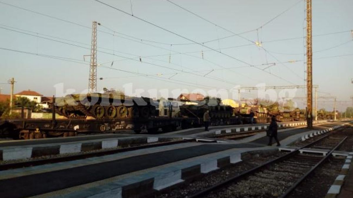 Танковете дойдоха в Криводол, хората не вярват на очите си СНИМКИ