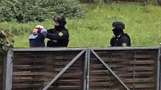 Първа СНИМКА на задържания за стрелбата в Хале 