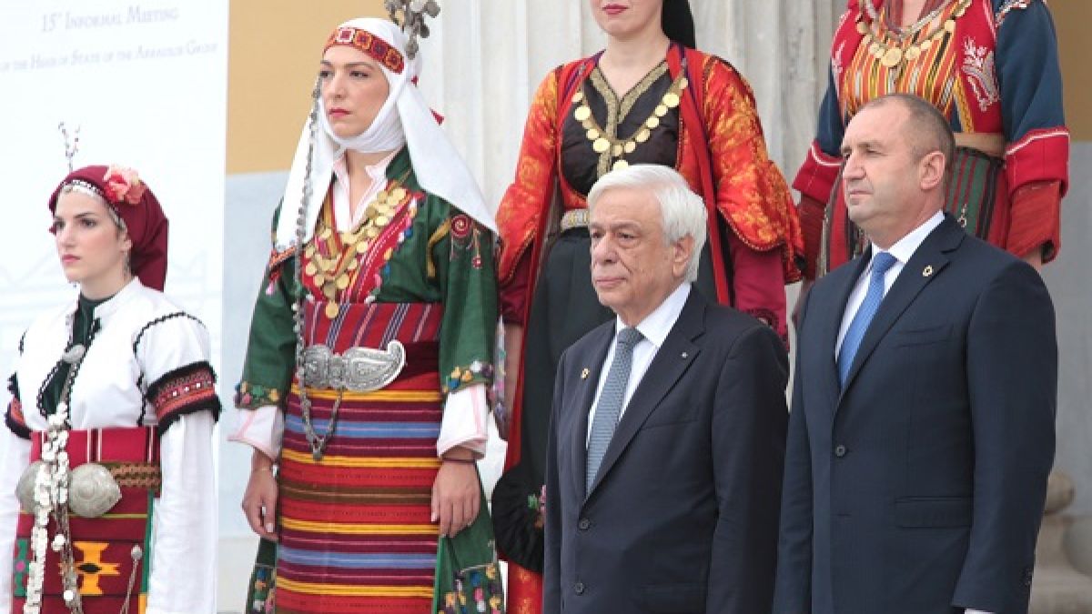Президентът Радев с тежки думи за бъдещето на България и Европа