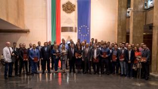 Цацаров, Гешев и Маринов наградиха прокурори и полицаи герои СНИМКИ