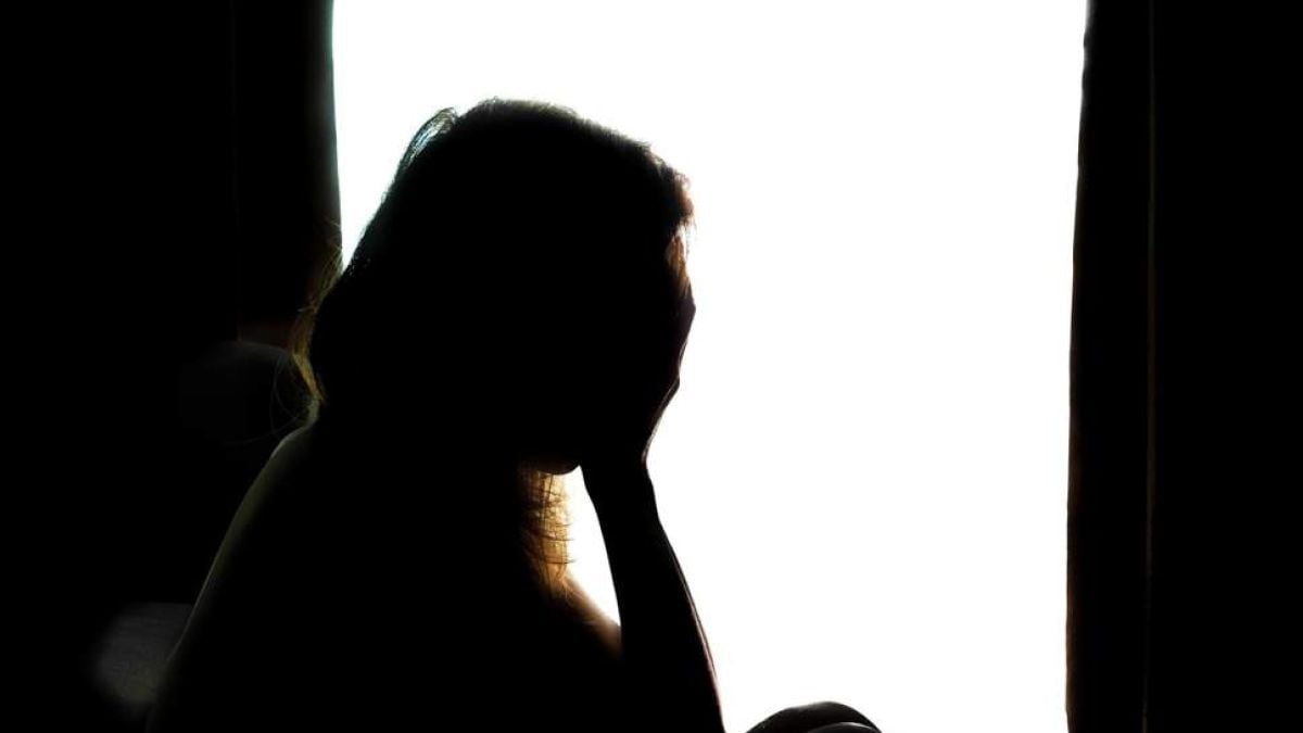 Брутална наша сводничка откарвала българки с "Порше" за секс в бордеите в Лондон