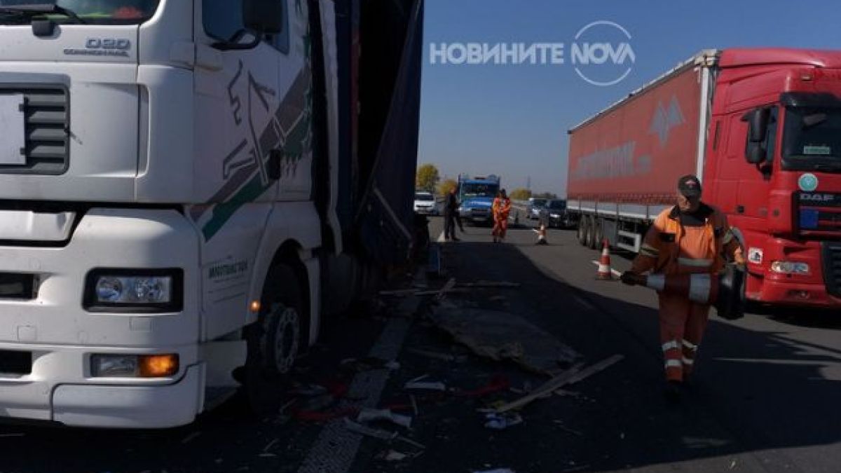 Кървави СНИМКИ от адското меле на магистрала „Тракия”