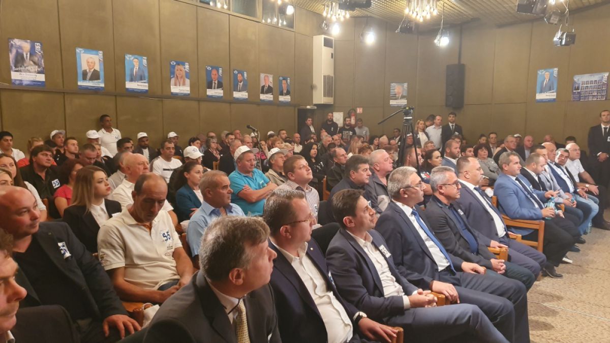 Мустафа Карадайъ от Казанлък: На тези избори трябва да дадем ясен, силен и мощен знак към София, Брюксел и света!  