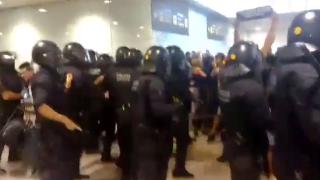 Екшън на летището в Барселона ВИДЕО