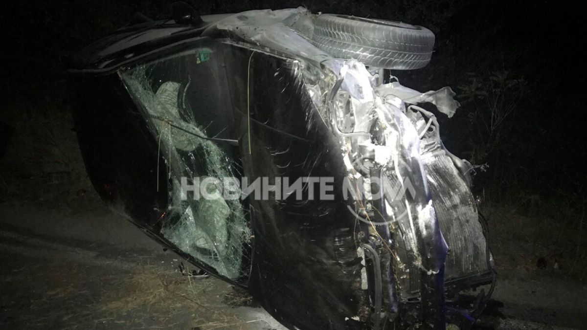 Девойка предизвика адско меле на пътя София - Бургас СНИМКИ