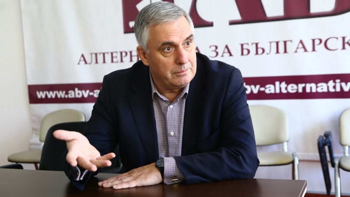 Калфин с коментар за горещата тема с първия ден от болничния