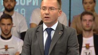 Джамбазки преподаде урок по география на Манолова и Игнатов