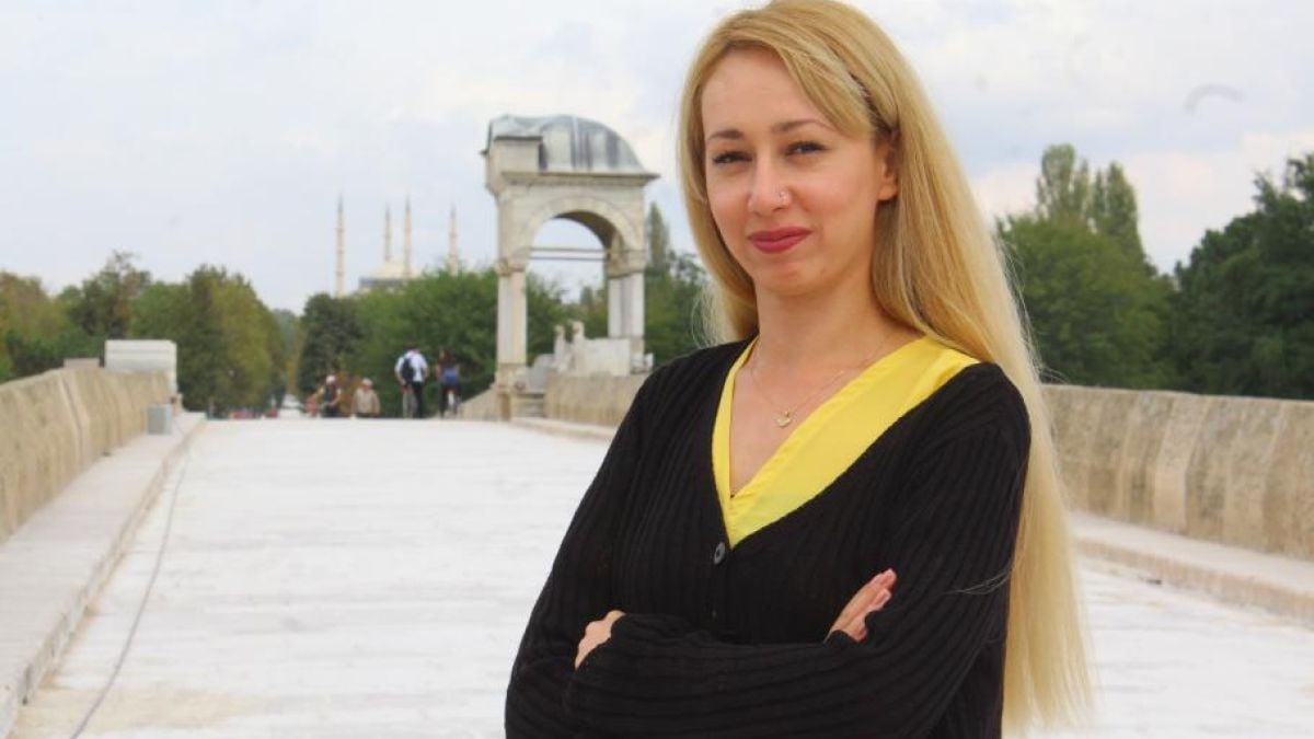 Ах, акълсъз будала! Булгаръм демектен неден утанъйорсун! 