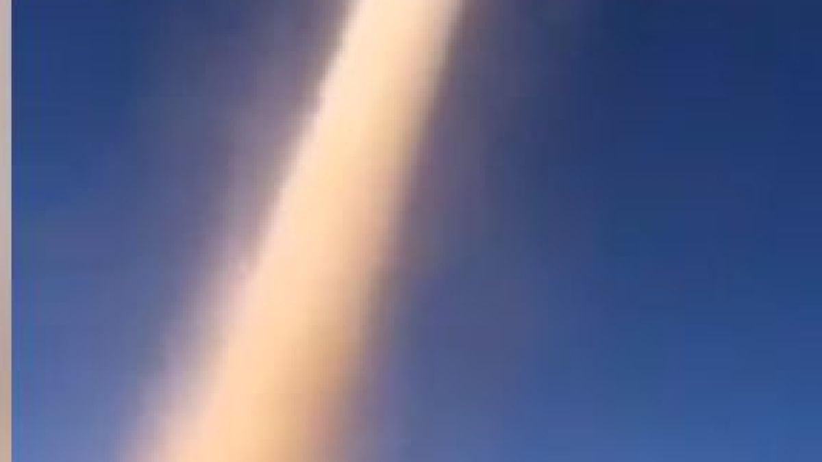 Мрежата прегря заради ВИДЕО на прашен дявол в небето