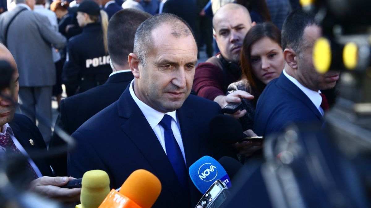 Президентът на посещение на място, забранено за жени
