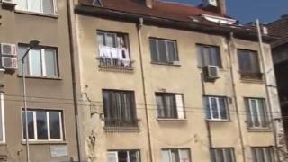 БЛИЦ TV: Куриозна гледка на бул. "Прага" в София