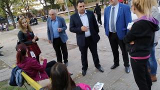 Николай Радев и д-р Баташки в кв. "Гагарин": Социалистите сме алтернатива на статуквото в Пловдив 