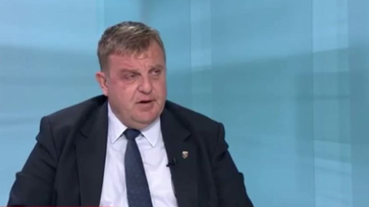 Слави притеснен, че Каракачанов показал среден пръст, говорейки за Лозан Панов и освобождаването на убиеца Джок