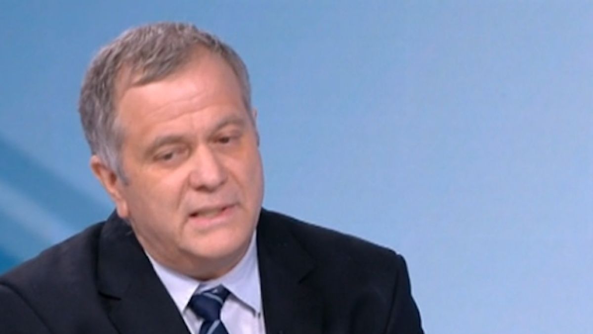 Експерт: 160 000 български граждани трябва да получат пари от...