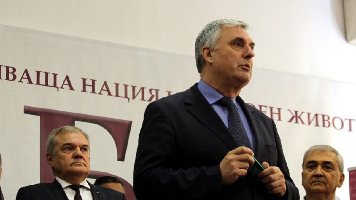Калфин срази Фандъкова: Програмата й е пълна с пожелания за 100 млрд. лева