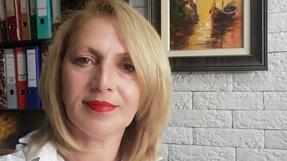 Само в БЛИЦ: Няма да повярвате колко години работнички от Дулово са без заплати!