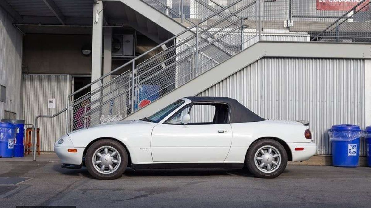Ето как изглежда Mazda MX-5 с пробег от над 800 хил. км СНИМКИ
