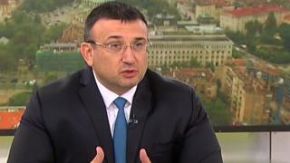 Младен Маринов разкри с какъв статут са част от лицата, спипани при операцията в Несебър