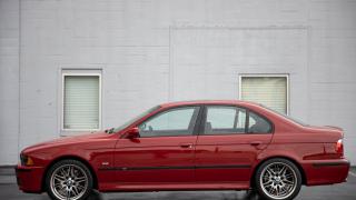 Култово BMW от 2002 г. се продава на цената на ново Porsche 911! СНИМКИ