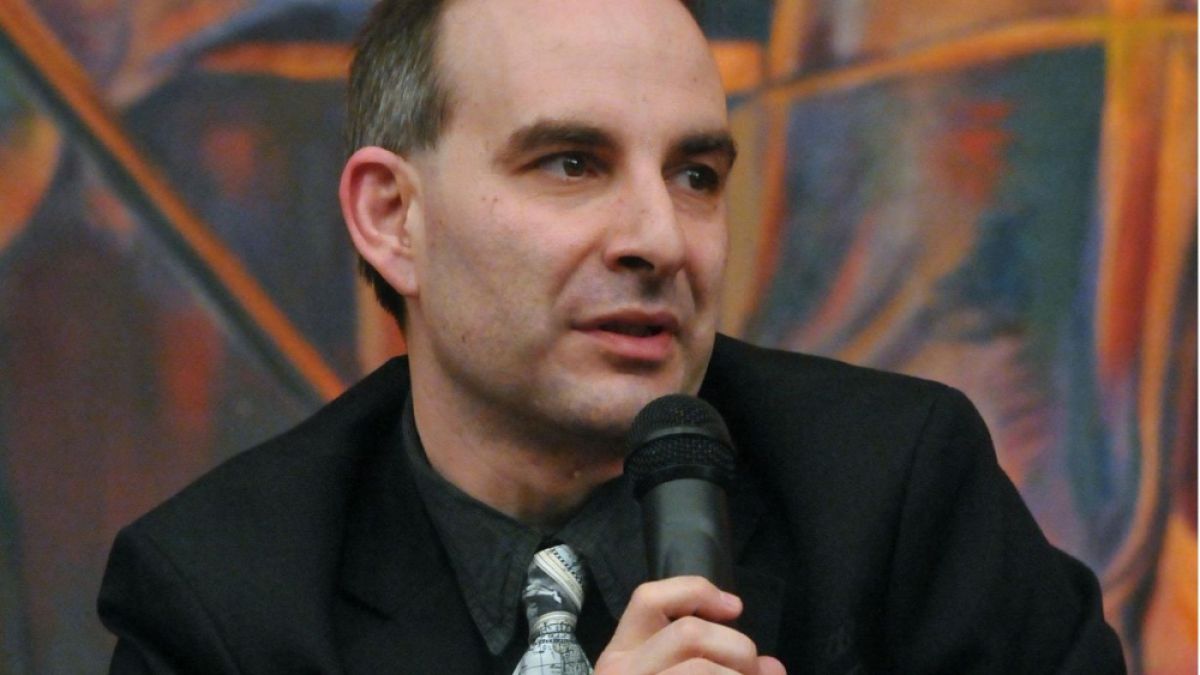 Волгин съсипа жълтопаветния планктон и гуруто му Христо Иванов, искат да използват президента 