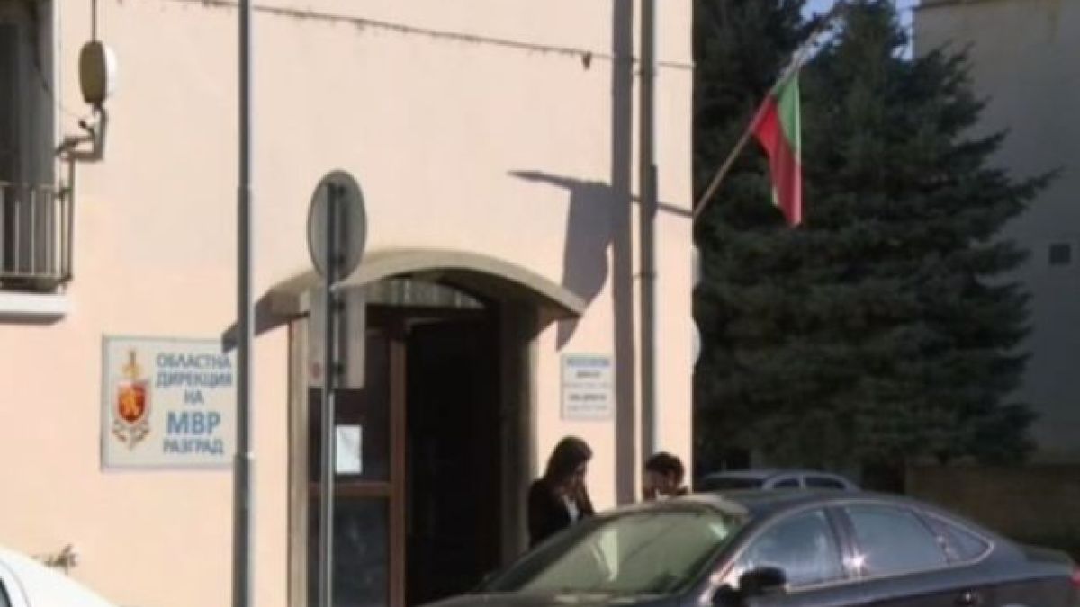 Полицаите в Разград се разбунтуваха заради бюлетините