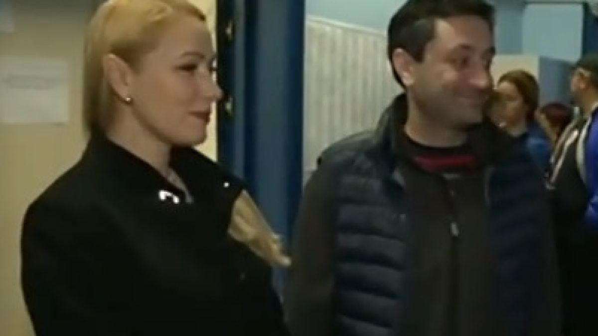 Сем. Мазови от "Откраднат живот" гласуват заедно на изборите ВИДЕО