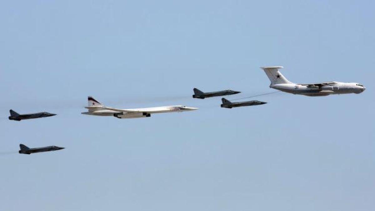 Руските Ту-160 докараха ЮАР до възторг