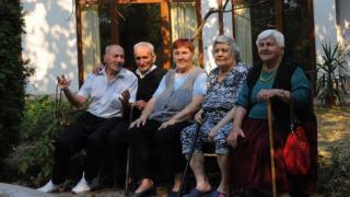 Властта одобри бюджет 2020, ето с колко скачат всички пенсии от 1 юли 