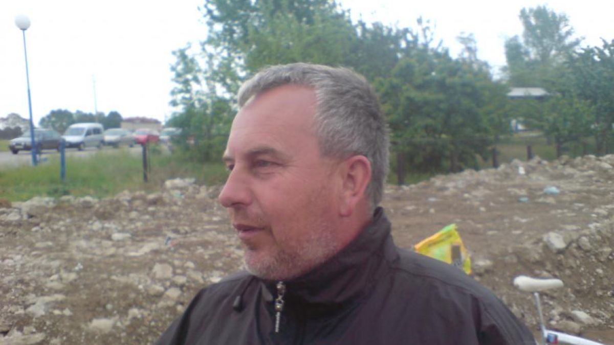 Обвиниха кмета, който подаряваше джип за вота 