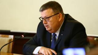 Цацаров с извънреден ход заради Николай Малинов 