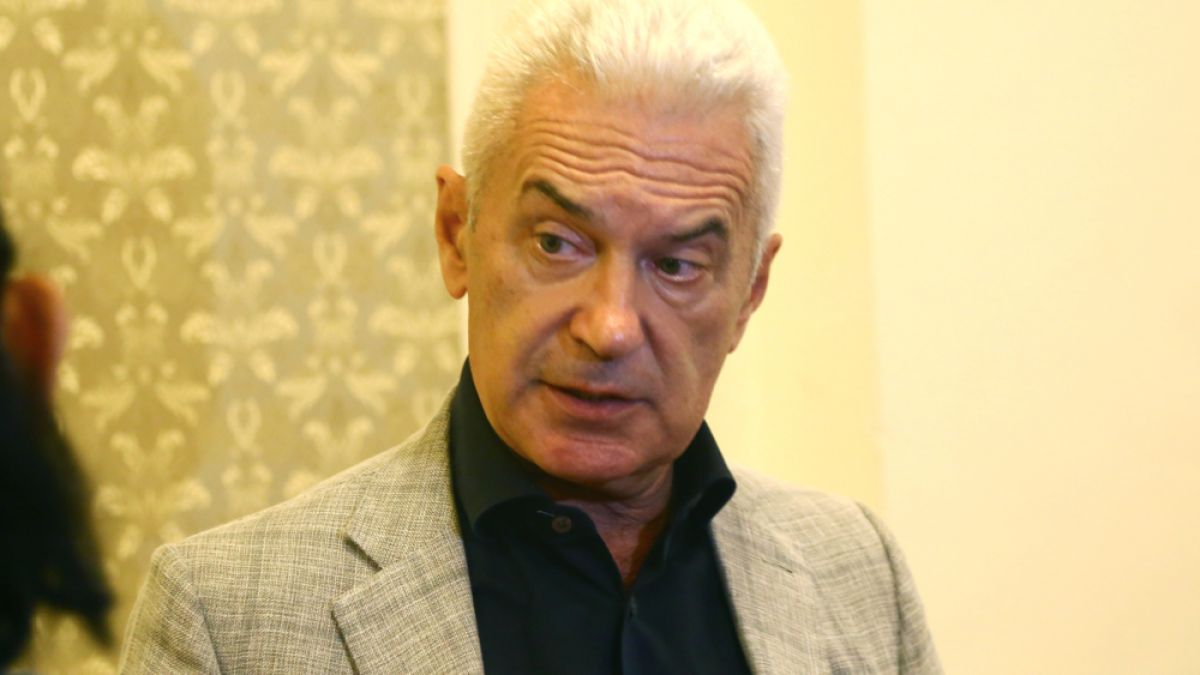 Ексклузивно в БЛИЦ! Волен Сидеров вдига луд скандал в офис на А1 заради сметка от над 100 бона 