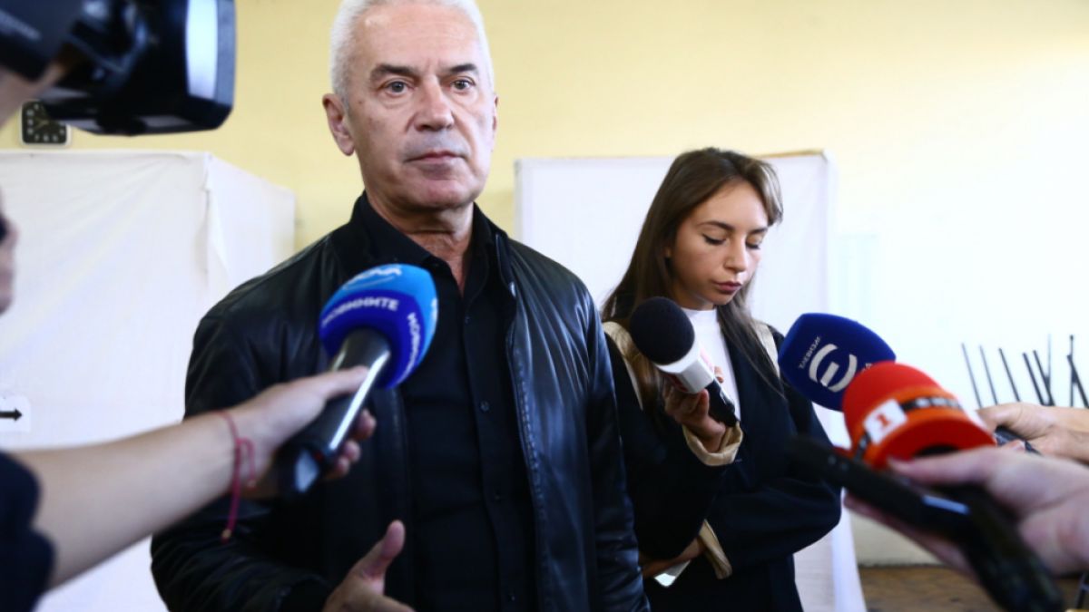 Сидеров разкри дали е ваксиниран и хвърли тежки обвинения срещу Радев