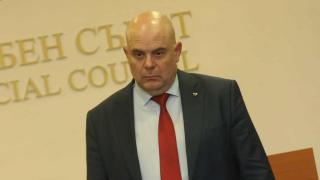 Публикуваха пълния стенографски протокол от заседанието, на което избраха Гешев