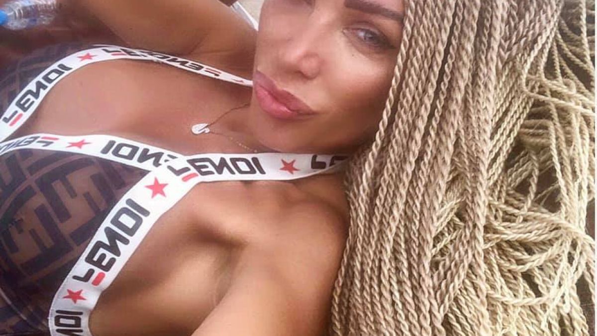 Катрин Вачева стана гореща розова секси фея заради.... СНИМКИ 18+