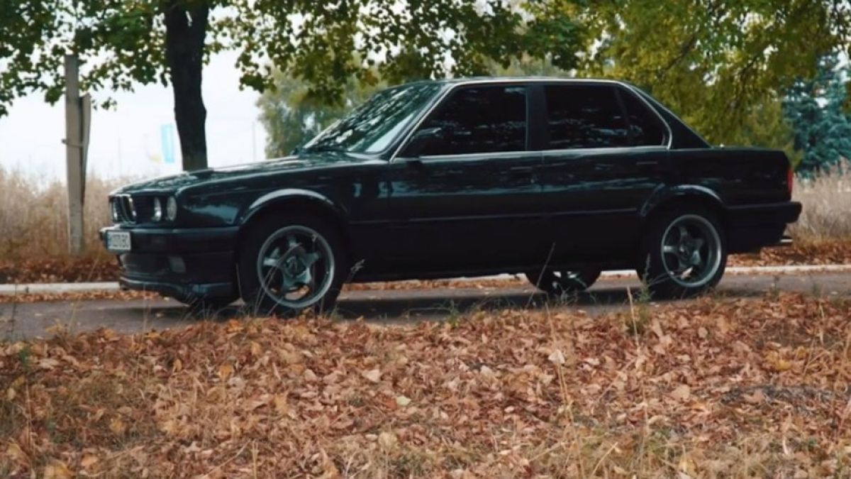 Каква е тайната на популярността на BMW 325 E30 ВИДЕО