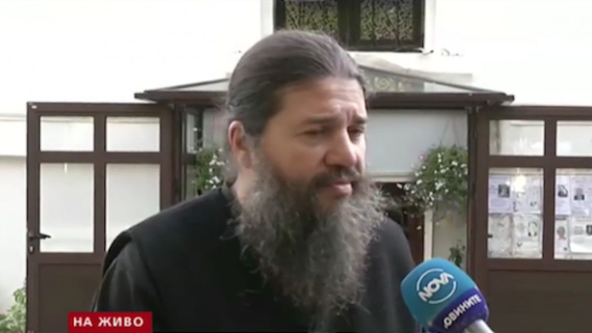 Отец Янакиев не ваксинира децата си, за да не се разболеят от страшни болести, но...