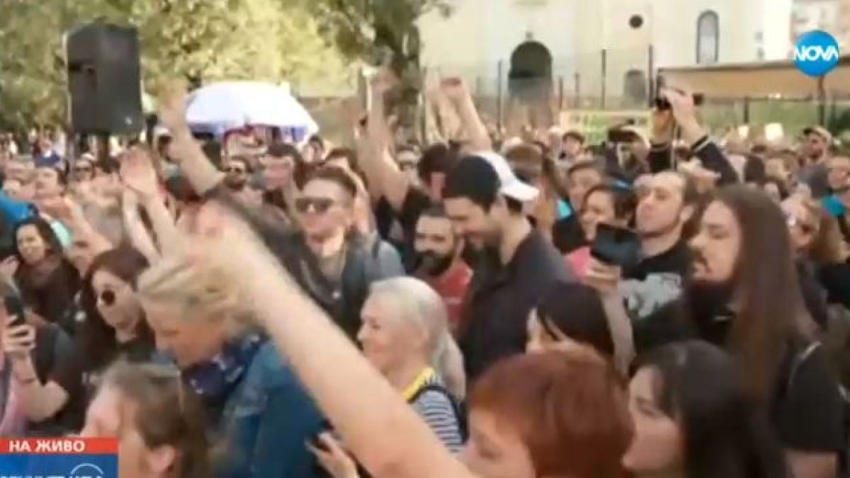 Случка като от приказките на Женския пазар ВИДЕО