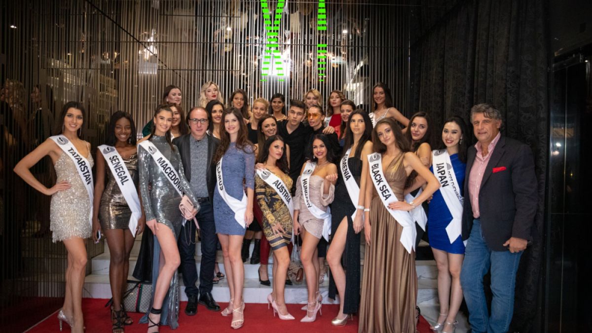 Мъжки секссимвол на "Пайнер" се оказа в плен на... 