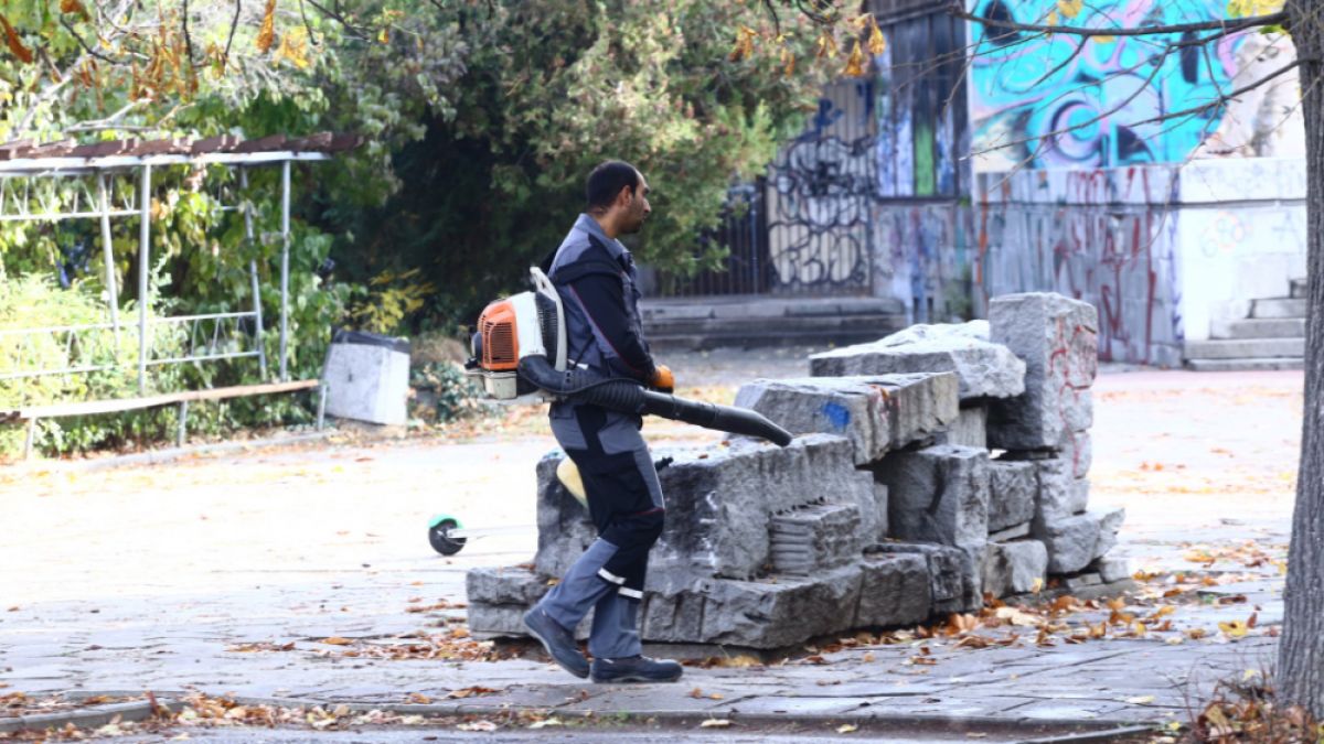 Фоторепортаж в БЛИЦ: "Духач" прикова погледите в столичния "Заимов"