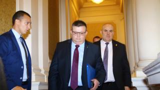 Извънредно от парламента: Предлагат Цацаров за шеф на КПКОНПИ! ВИДЕО