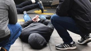 Мощна спецакция в Пловдив, има много задържани