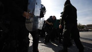 Почерня от полиция в Пловдив, командоси се млатят като за последно СНИМКИ