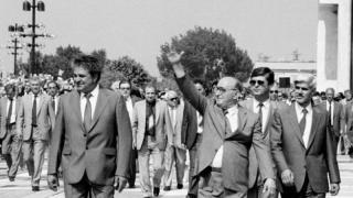 Какъв беше животът преди 10 ноември 1989 г.?