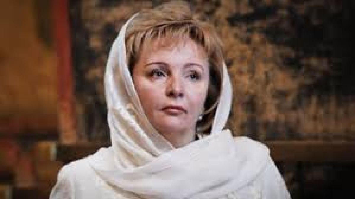 Ето как живее сега Людмила Путина СНИМКИ