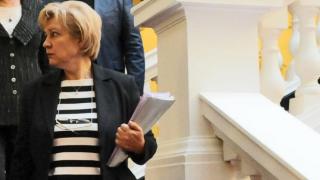 От ГЕРБ обясниха подробно за болничните и напомниха: Заплатата ще стане 1400 лв.