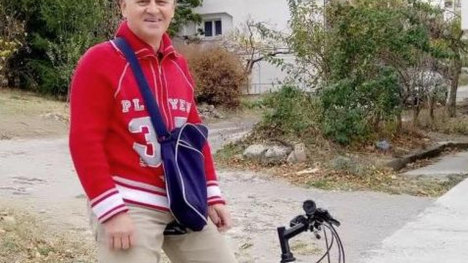 Откакто се помни, полякът Томаш живее в Търново, сервирал е на Тато, но няма българско гражданство 