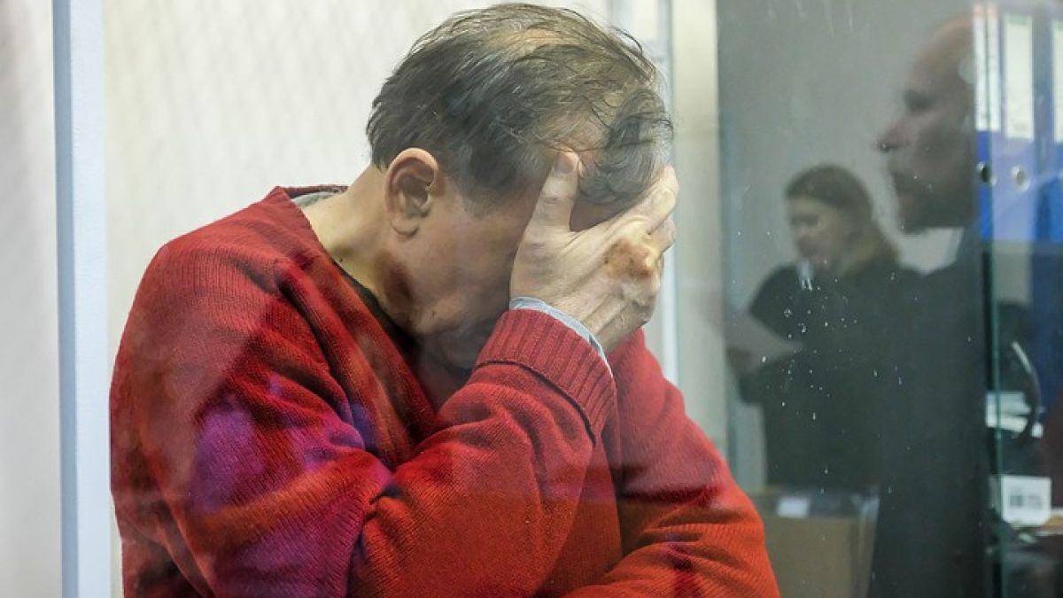 Извънредна новина за професора, който наряза младата си любовница