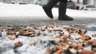 В тази европейска столица вече ще глобяват 200 евро за хвърлен фас на улицата