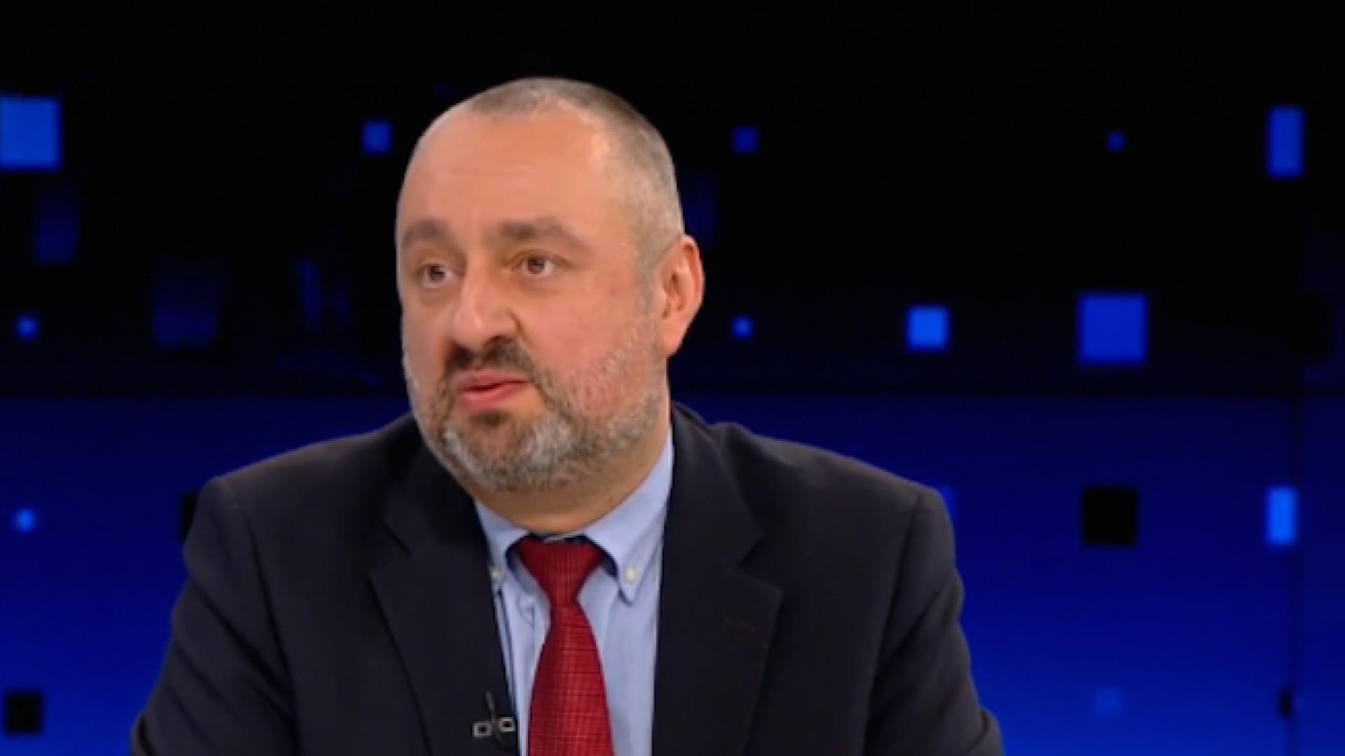 Бивш член на ВСС: Президентът е длъжен да издаде указ за назначаването на Иван Гешев