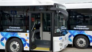 Вандалска постъпка срещу столичен автобус СНИМКА